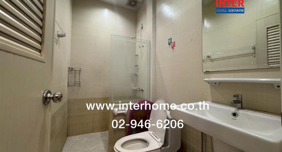 For sale 3 bedrooms townhouse in Nong Khaem, Bangkok