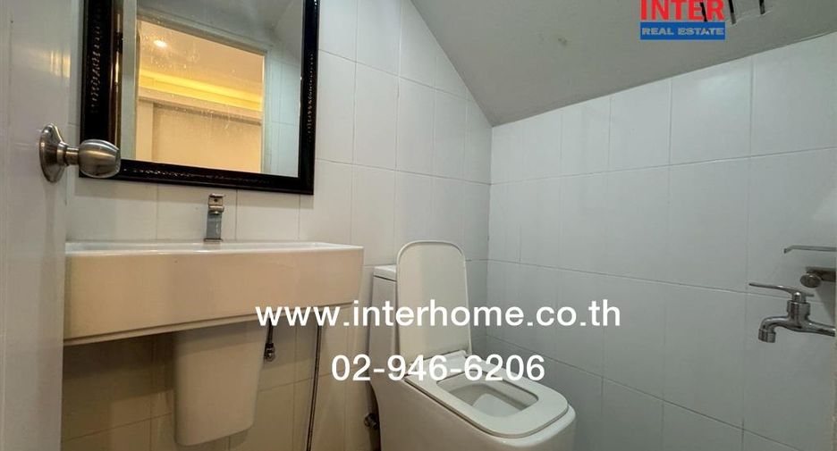 For sale 3 bedrooms townhouse in Nong Khaem, Bangkok