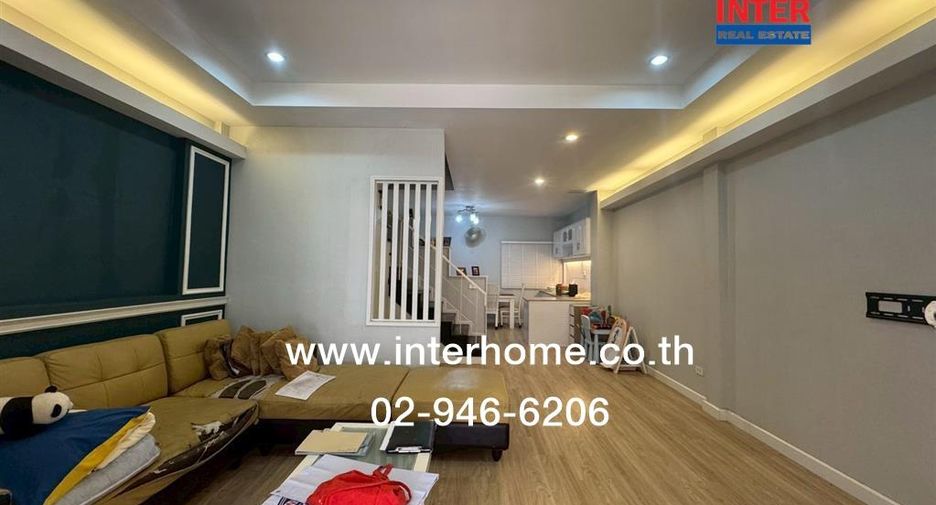 For sale 3 bedrooms townhouse in Nong Khaem, Bangkok