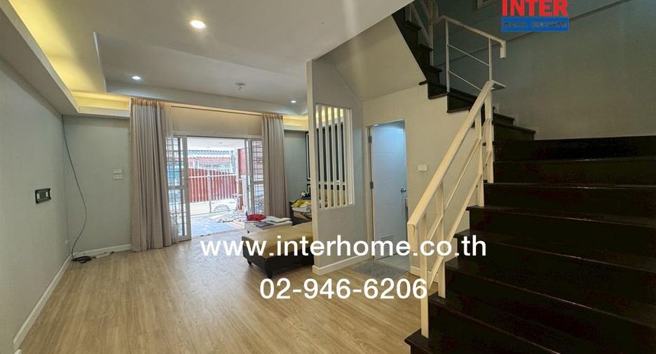 For sale 3 bedrooms townhouse in Nong Khaem, Bangkok