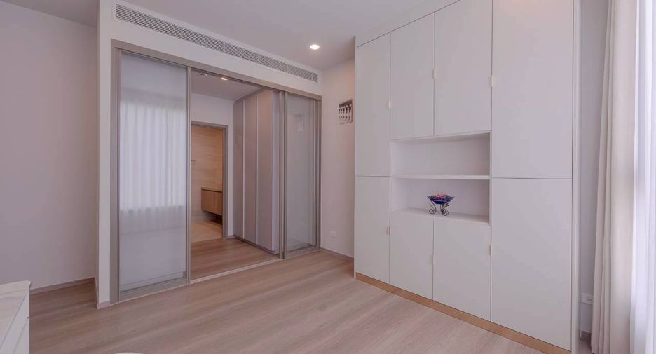 For rent 3 bedrooms condo in Bang Phli, Samut Prakan
