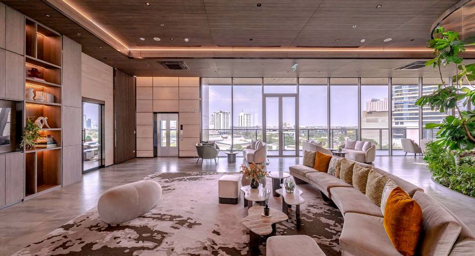 For rent 3 bedrooms condo in Bang Phli, Samut Prakan