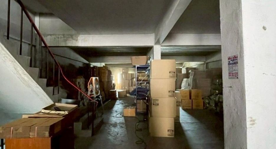For sale 4 bedrooms retail Space in Bang Bon, Bangkok