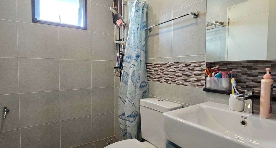 For sale 4 ベッドルーム house in Bang Sao Thong, Samut Prakan