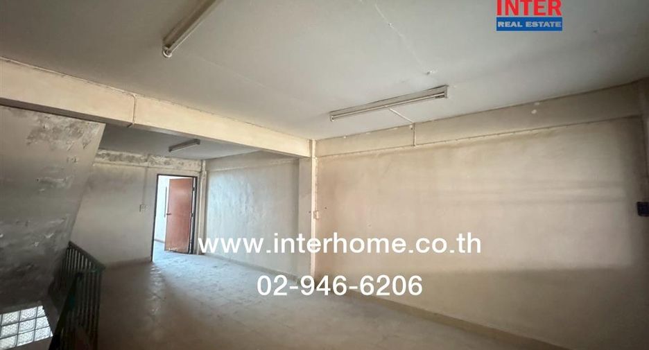 For sale 4 bedrooms retail Space in Nong Khaem, Bangkok