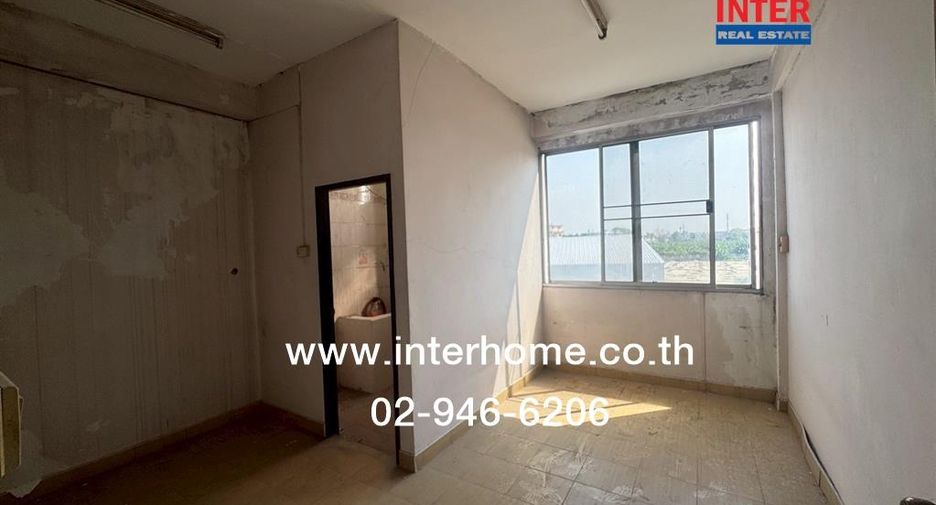 For sale 4 bedrooms retail Space in Nong Khaem, Bangkok