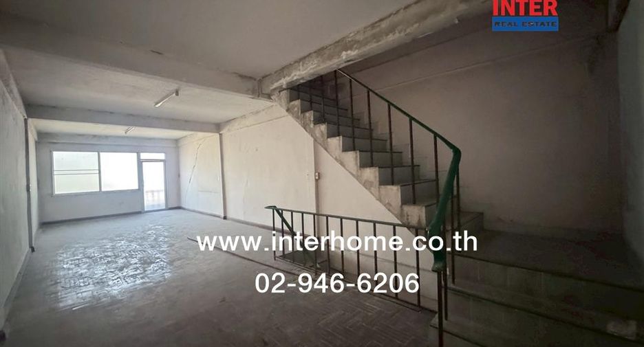 For sale 4 bedrooms retail Space in Nong Khaem, Bangkok