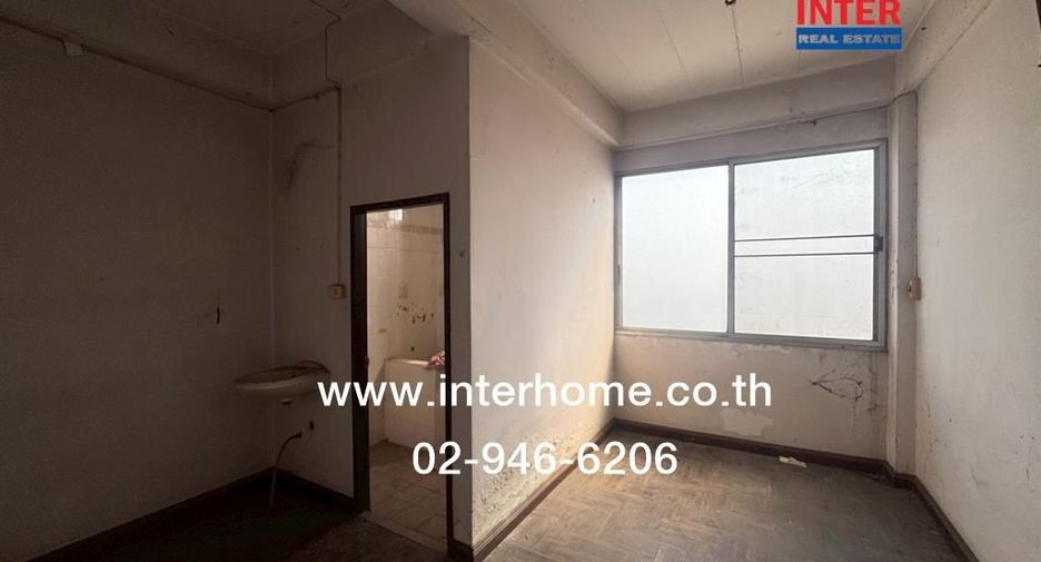For sale 4 bedrooms retail Space in Nong Khaem, Bangkok