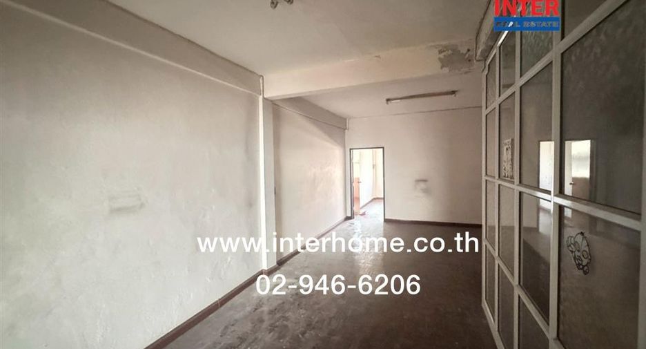 For sale 4 bedrooms retail Space in Nong Khaem, Bangkok