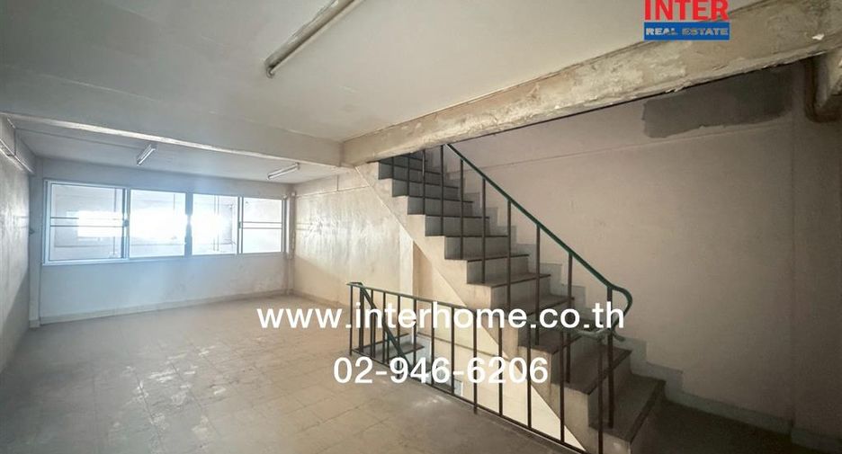 For sale 4 bedrooms retail Space in Nong Khaem, Bangkok