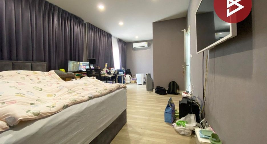 For sale 4 bedrooms house in Pak Kret, Nonthaburi