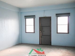 For sale 3 bedrooms retail Space in Mueang Samut Sakhon, Samut Sakhon