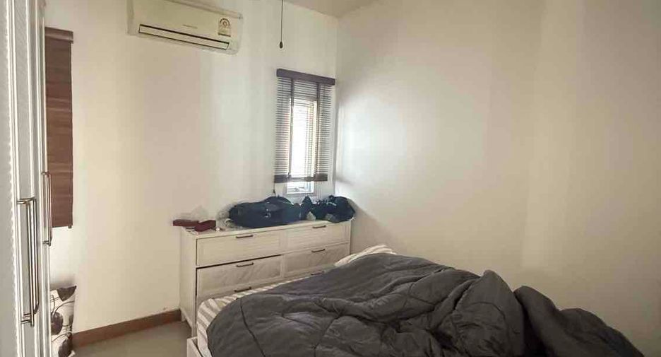 For rent 3 bedrooms villa in Bang Lamung, Chonburi