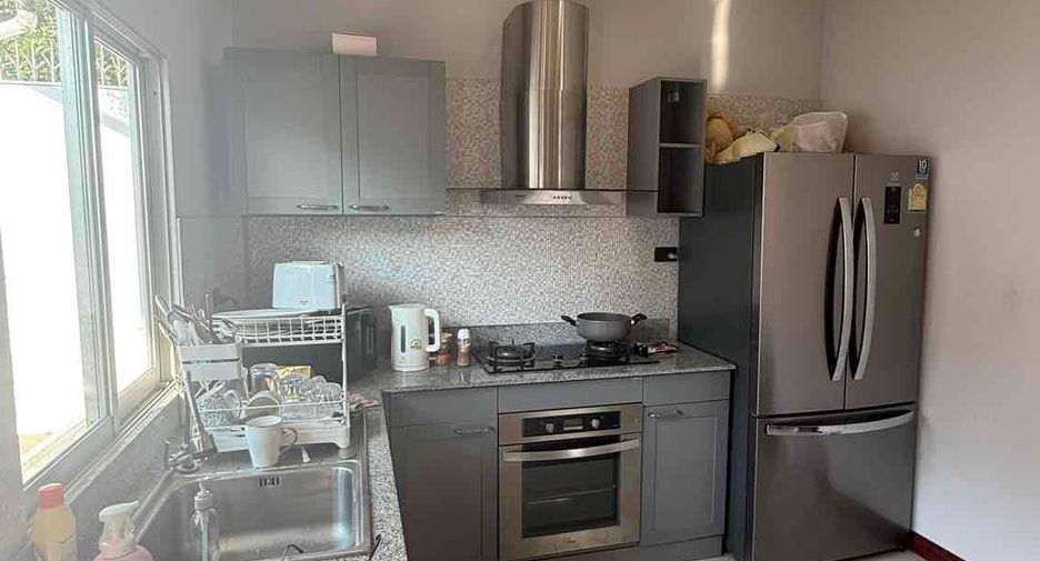 For rent 3 bedrooms villa in Bang Lamung, Chonburi