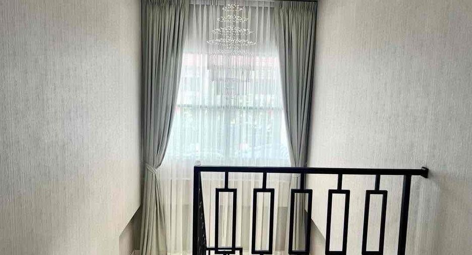 Villa en alquiler de 5 habitaciones en Bang Lamung, Chonburi