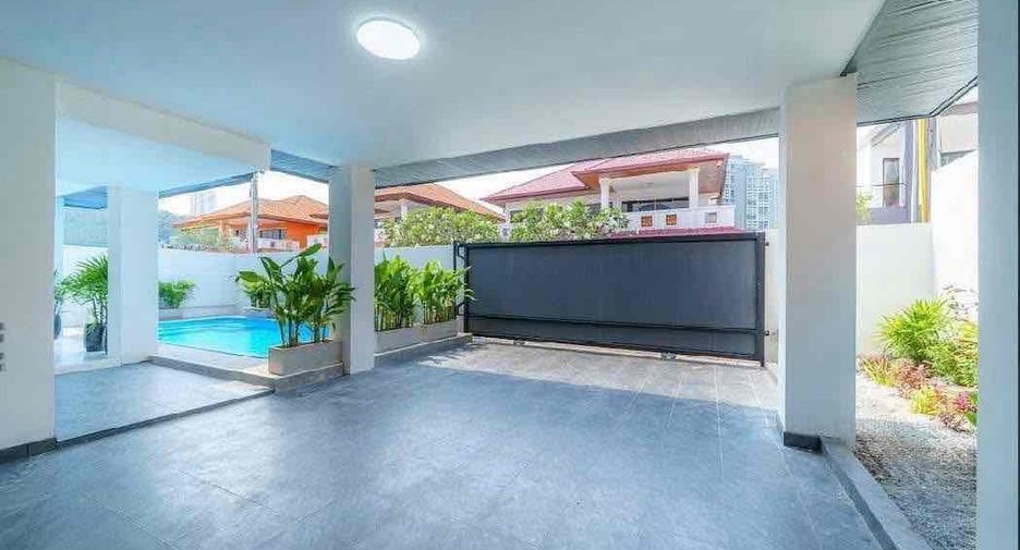Villa en alquiler de 5 habitaciones en Bang Lamung, Chonburi
