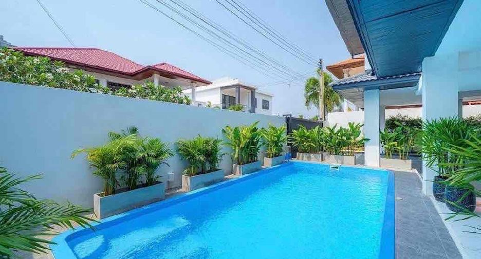 Villa en alquiler de 5 habitaciones en Bang Lamung, Chonburi