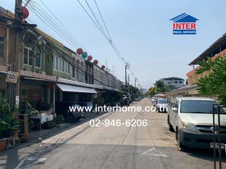 For sale 3 bedrooms retail Space in Lat Phrao, Bangkok