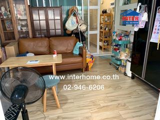 For sale 3 bedrooms retail Space in Lat Phrao, Bangkok