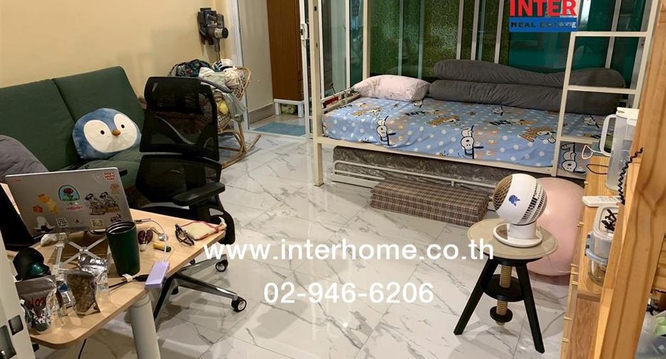 À vendre 3 chambres local commercial à Lat Phrao, Bangkok
