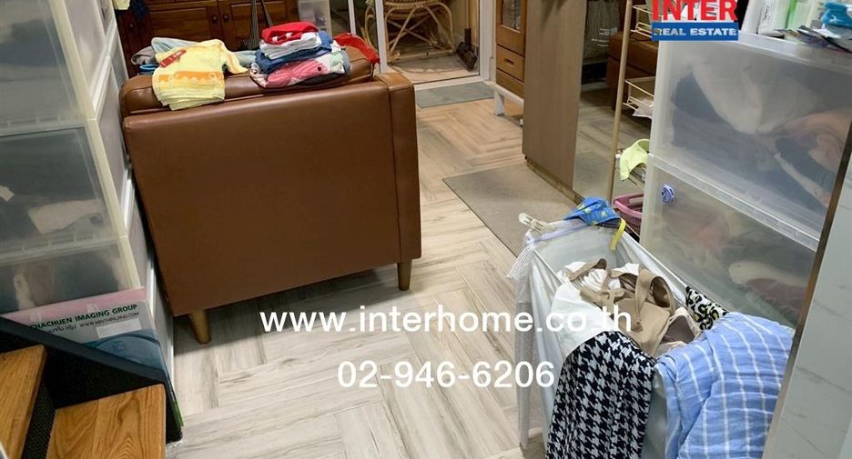 À vendre 3 chambres local commercial à Lat Phrao, Bangkok