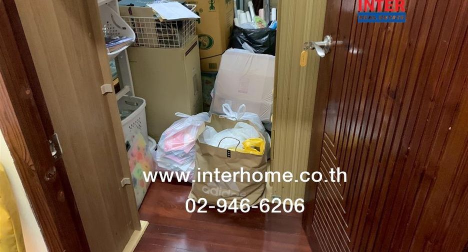 À vendre 3 chambres local commercial à Lat Phrao, Bangkok