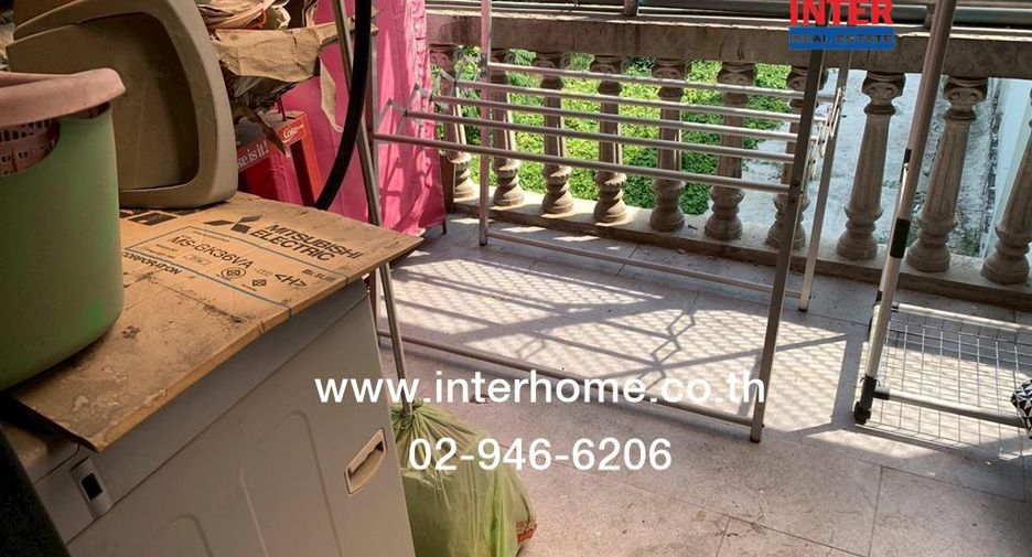 À vendre 3 chambres local commercial à Lat Phrao, Bangkok