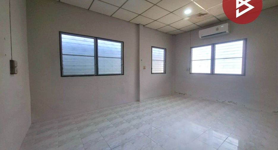 Haus zum Kauf mit 4 Zimmer in Damnoen Saduak, Ratchaburi