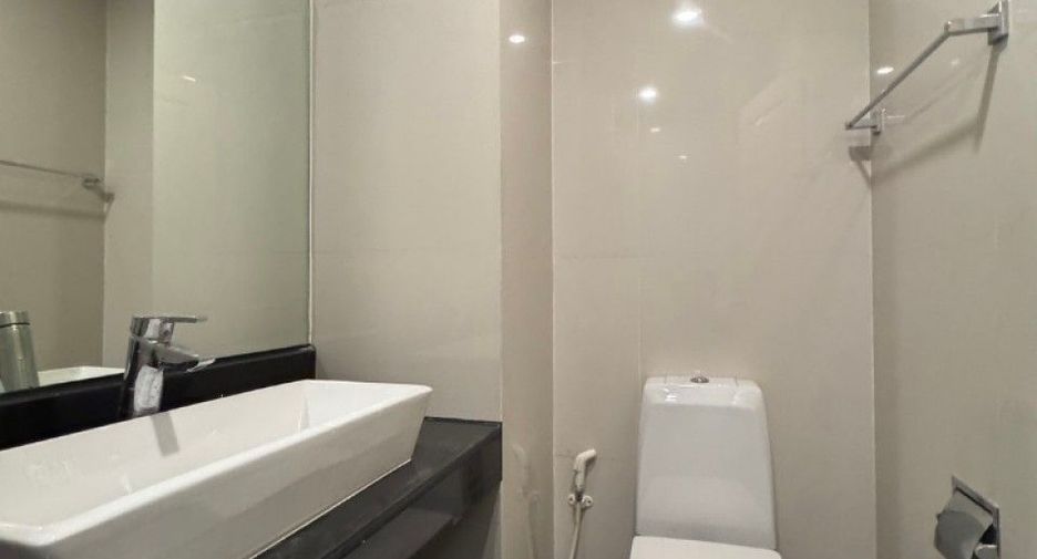 For sale 1 bed condo in Sathon, Bangkok