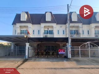 Casa adosada en venta de 3 habitaciones en Mueang Ratchaburi, Ratchaburi
