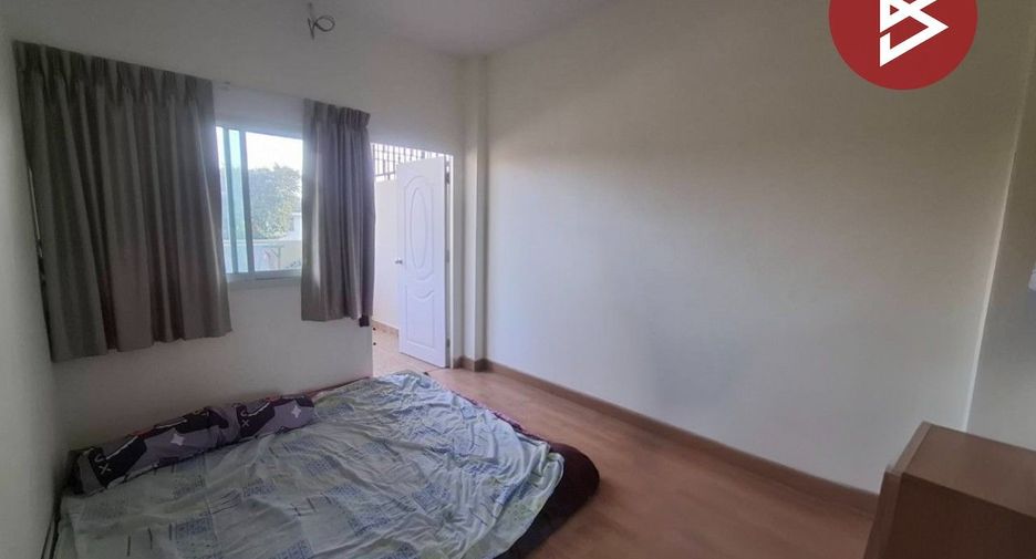 À vendre 3 chambres maison de ville à Mueang Ratchaburi, Ratchaburi