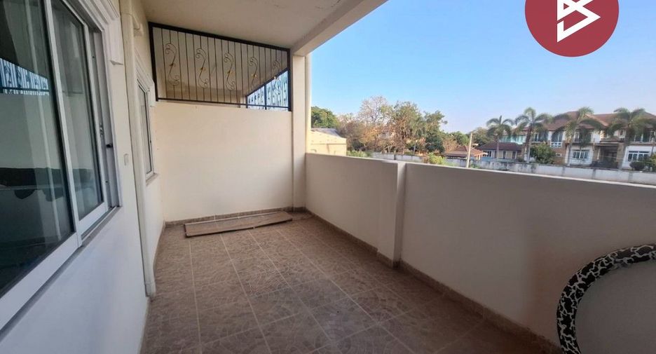 À vendre 3 chambres maison de ville à Mueang Ratchaburi, Ratchaburi