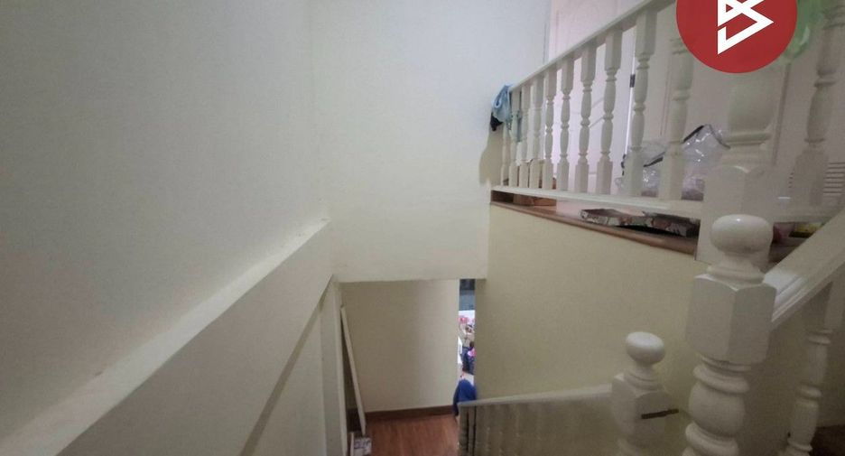 À vendre 3 chambres maison de ville à Mueang Ratchaburi, Ratchaburi