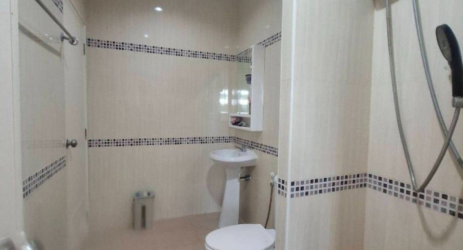 À vendre 3 chambres maison de ville à Mueang Ratchaburi, Ratchaburi