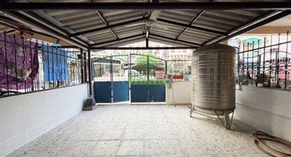 For sale 2 ベッドルーム townhouse in Bang Kruai, Nonthaburi