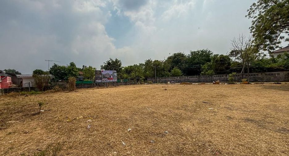 出售 土地 在 Mueang Chon Buri, Chon Buri
