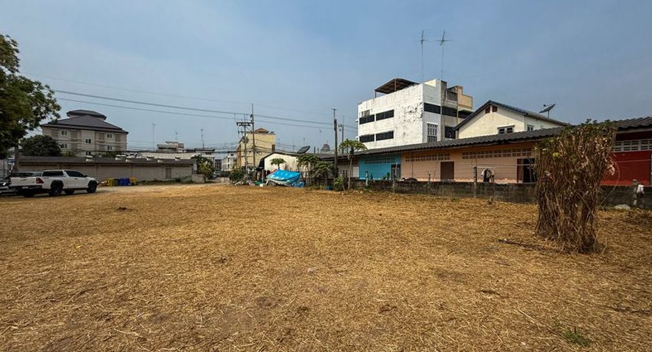 出售 土地 在 Mueang Chon Buri, Chon Buri
