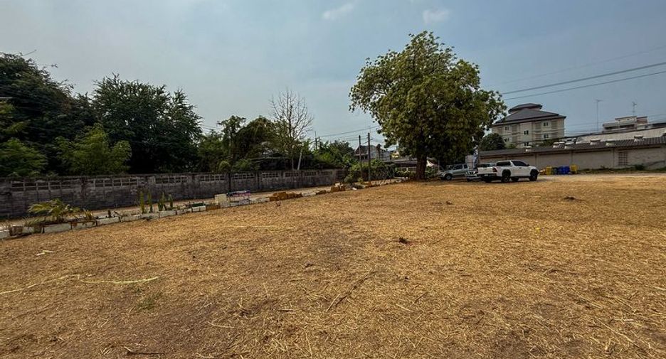 出售 土地 在 Mueang Chon Buri, Chon Buri