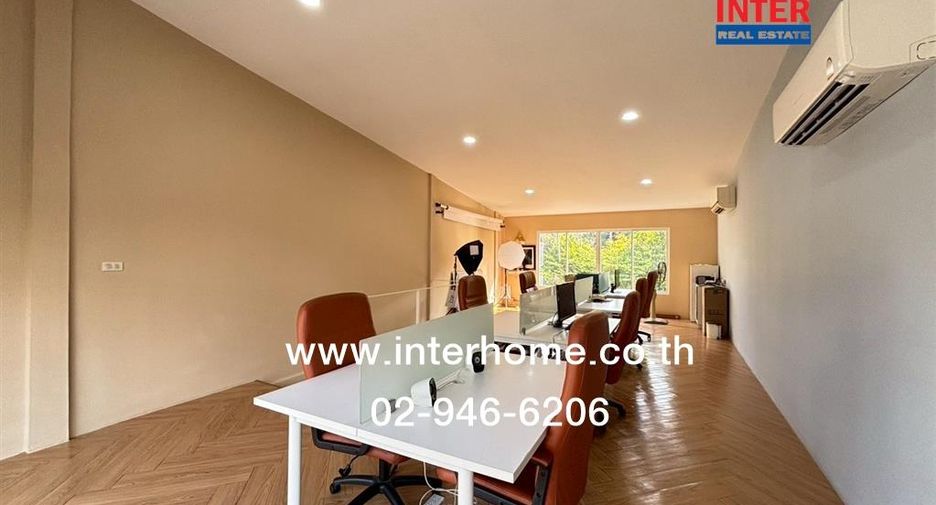 Reihenhaus zur Miete und zum Kauf mit Studio in Chatuchak, Bangkok
