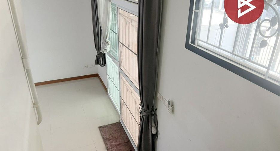 Casa adosada en venta de 3 habitaciones en Bang Bua Thong, Nonthaburi