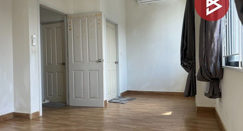 Casa adosada en venta de 3 habitaciones en Bang Bua Thong, Nonthaburi