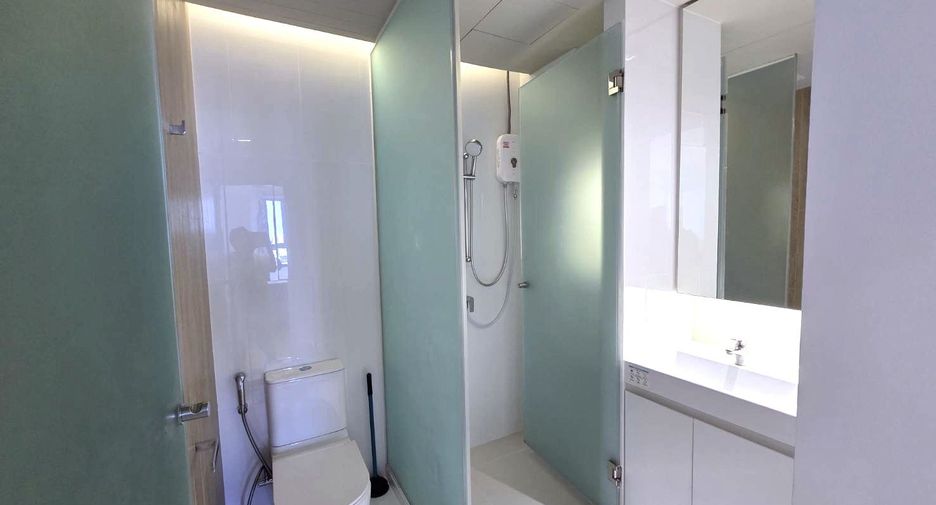 For sale 2 bedrooms condo in Bang Rak, Bangkok