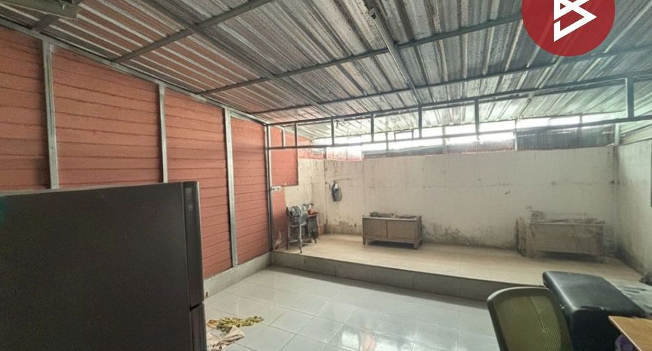 For sale 3 bedrooms townhouse in Phan Thong, Chonburi