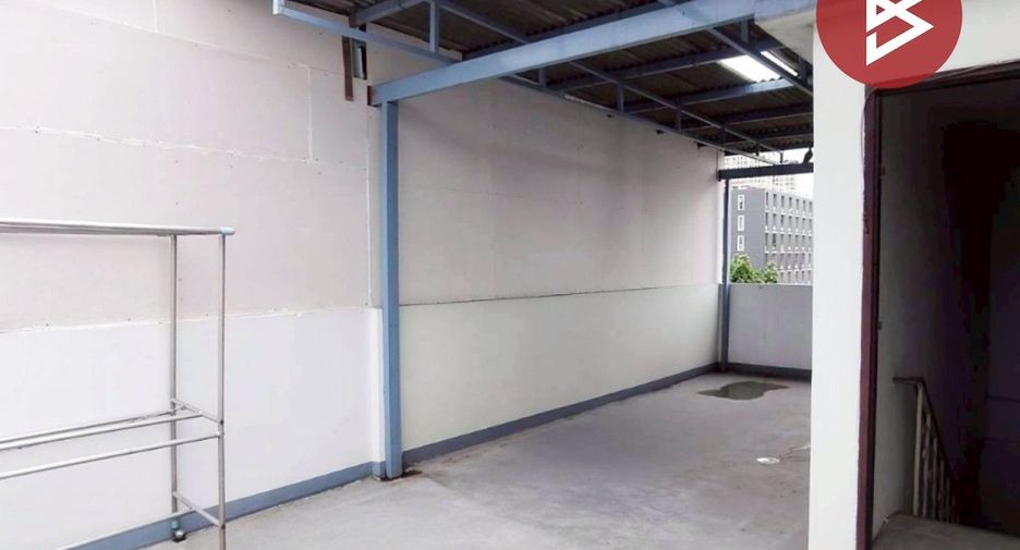 For sale 3 bedrooms townhouse in Bang Sue, Bangkok
