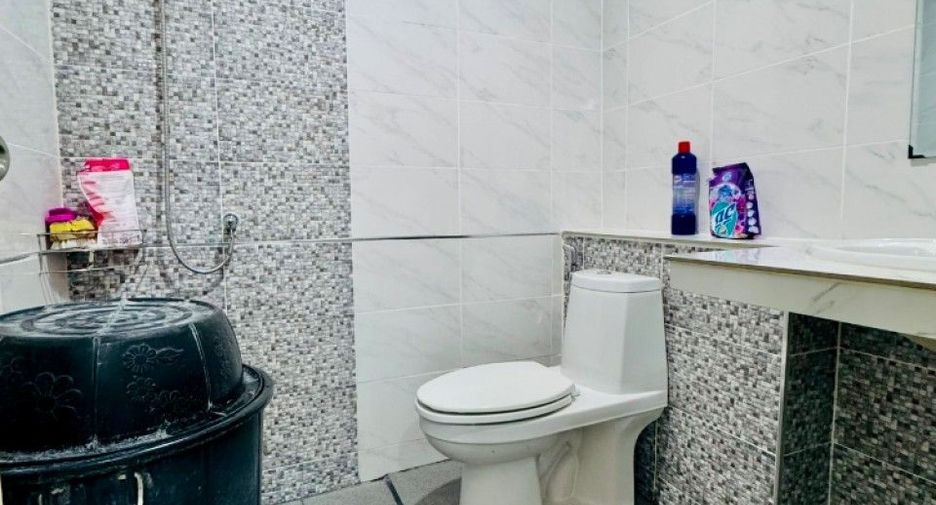 For sale 3 bedrooms townhouse in Phra Samut Chedi, Samut Prakan