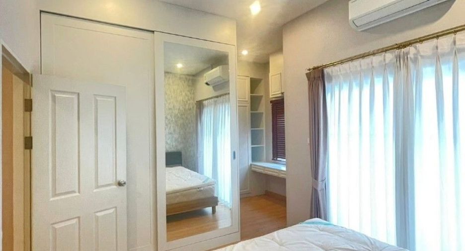 For sale 4 bedrooms townhouse in Lam Luk Ka, Pathum Thani