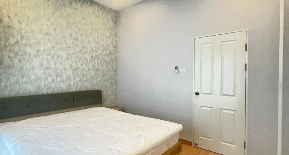 For sale 4 bedrooms townhouse in Lam Luk Ka, Pathum Thani