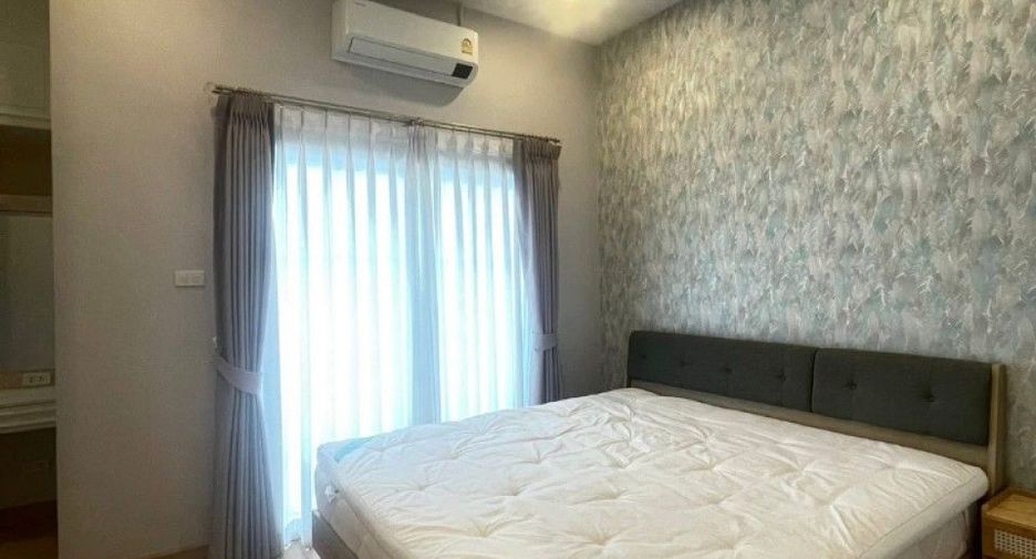 For sale 4 bedrooms townhouse in Lam Luk Ka, Pathum Thani