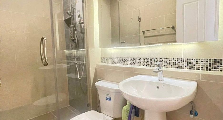 For sale 4 bedrooms townhouse in Lam Luk Ka, Pathum Thani