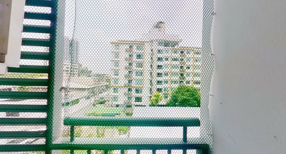 For rent 1 bed condo in Watthana, Bangkok